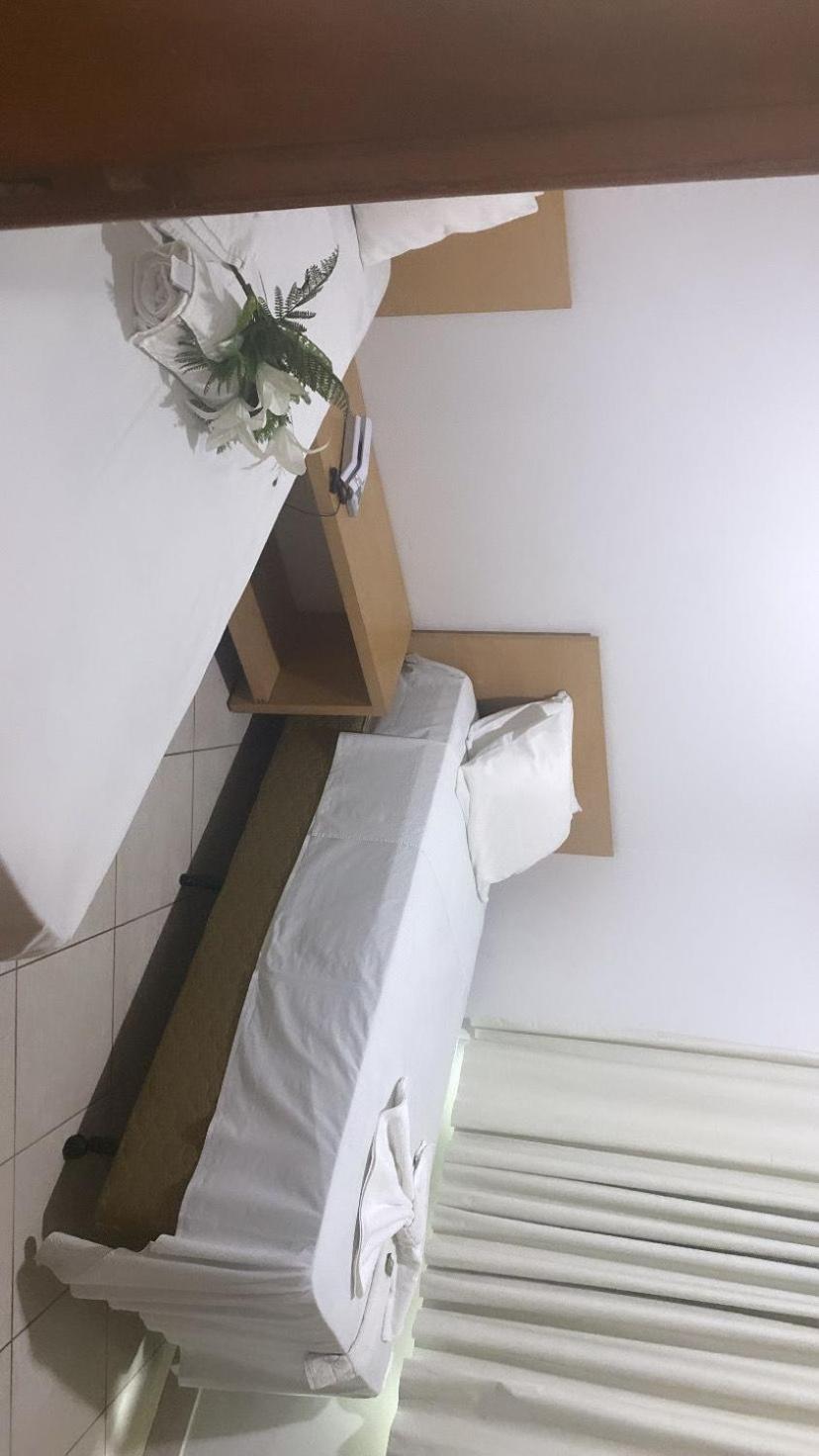 Ell Palace Hotel Itaberai Bagian luar foto